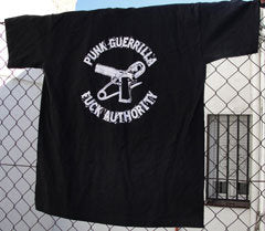 Camiseta Punk Guerrilla