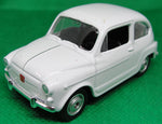 FIAT 600 SUPER9 - COCHE A ESCALA 1:60 DE METAL -