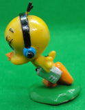 PIOLIN TWEETY, CON WALKMAN - FIGURA PVC WARNER BROS, 1983 - BULLY, GERMANY - VINTAGE -