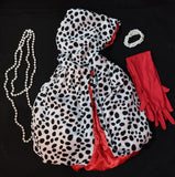 CAPA CRUELLA DE VIL CON ACCESORIOS