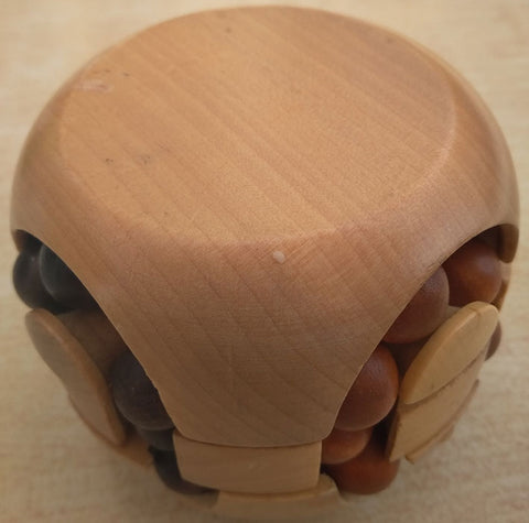 JUEGO RUBIK DE MADERA CON BOLAS DE COLORES